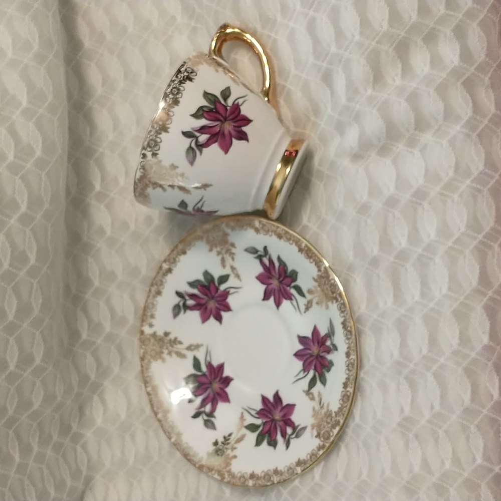 Vintage Fine Bone China Royal Trent - Staffordshire England - A42 - Picture 6 of 7